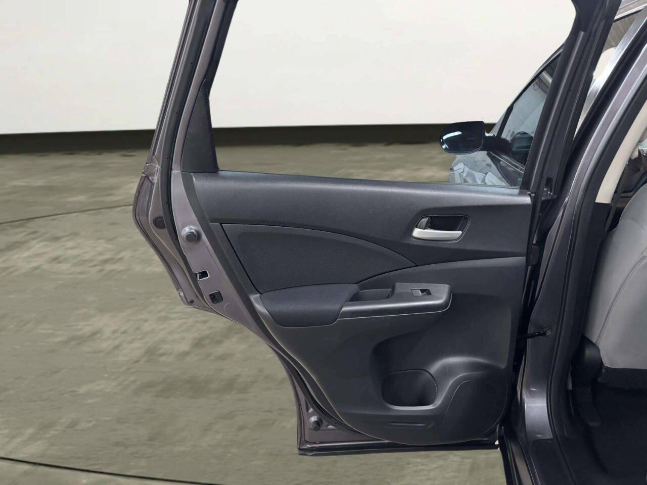Used 2015 Honda CR-V LX image 15