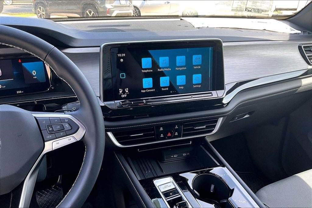 New 2026 Volkswagen Atlas Cross Sport SE FWD image 5