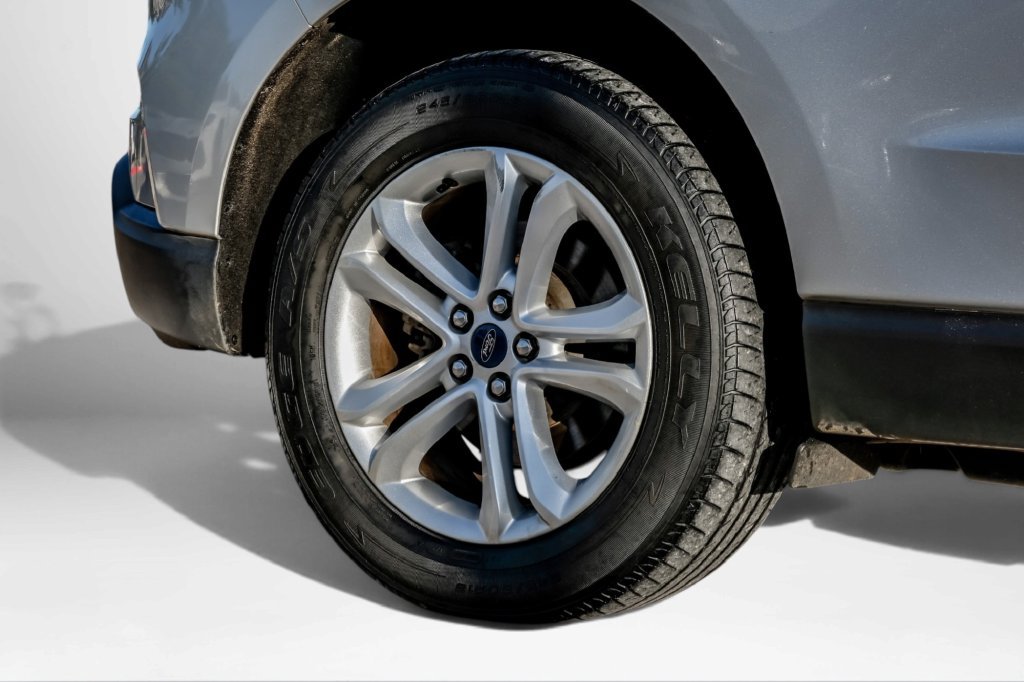 Used 2019 Ford Edge SEL w/ Equipment Group 201A FWD image 55