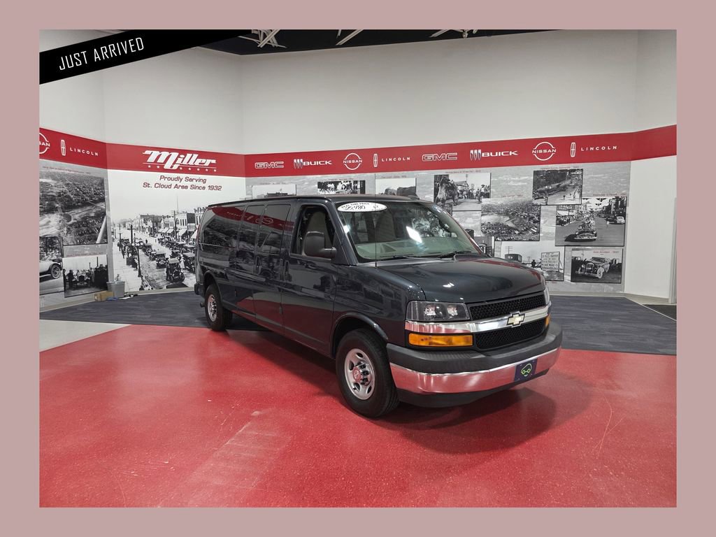Certified 2017 Chevrolet Express 3500 LT w/ LT Preferred Equipment Group RWD video 1
