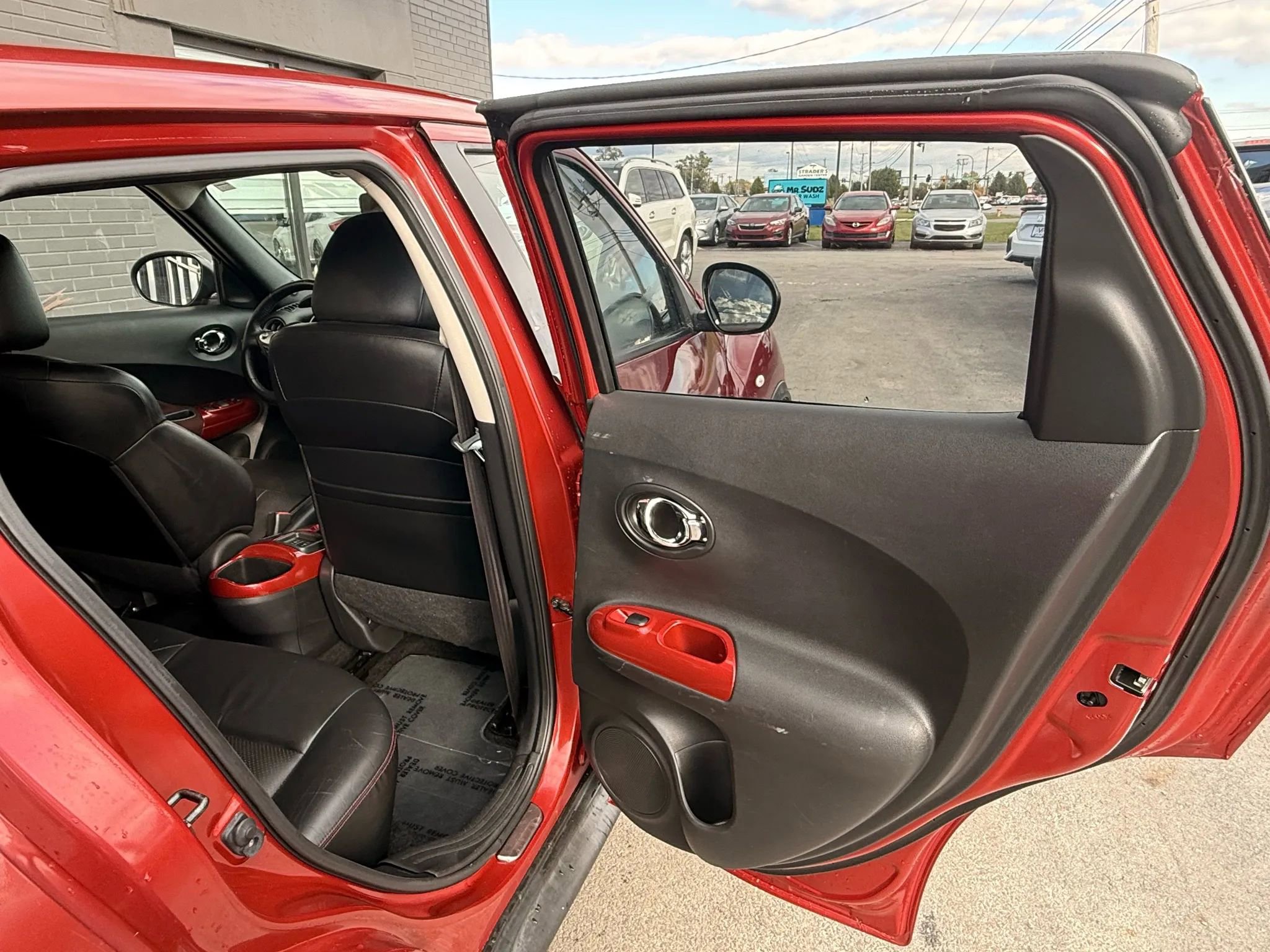 Used 2012 Nissan Juke SL image 20