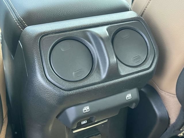 Used 2021 Jeep Wrangler Unlimited Rubicon AWD/4WD image 19