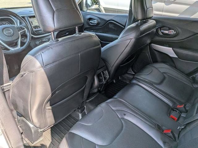 Used 2018 Jeep Cherokee Overland AWD/4WD image 26