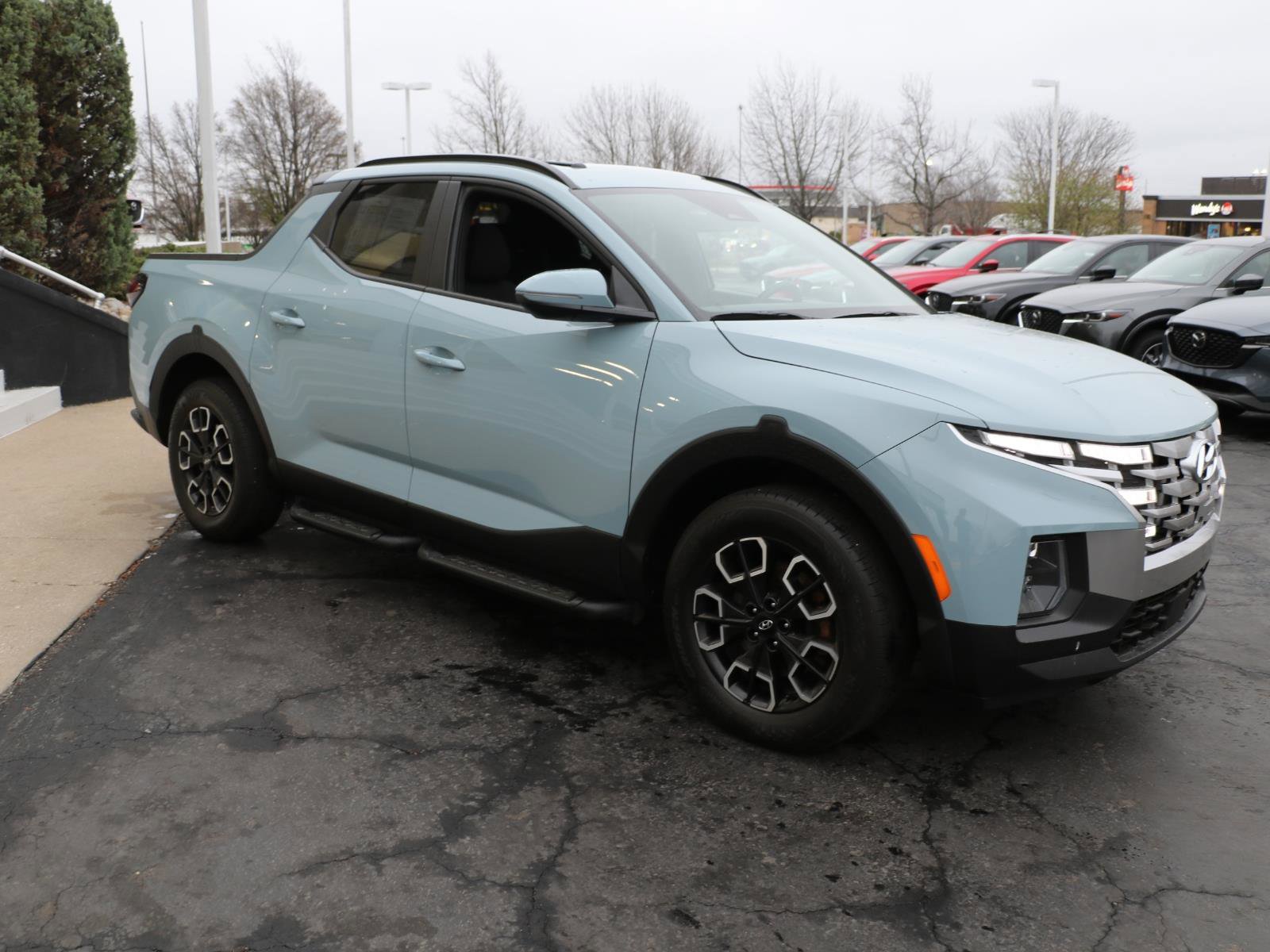 Used 2023 Hyundai Santa Cruz SEL Premium image 6