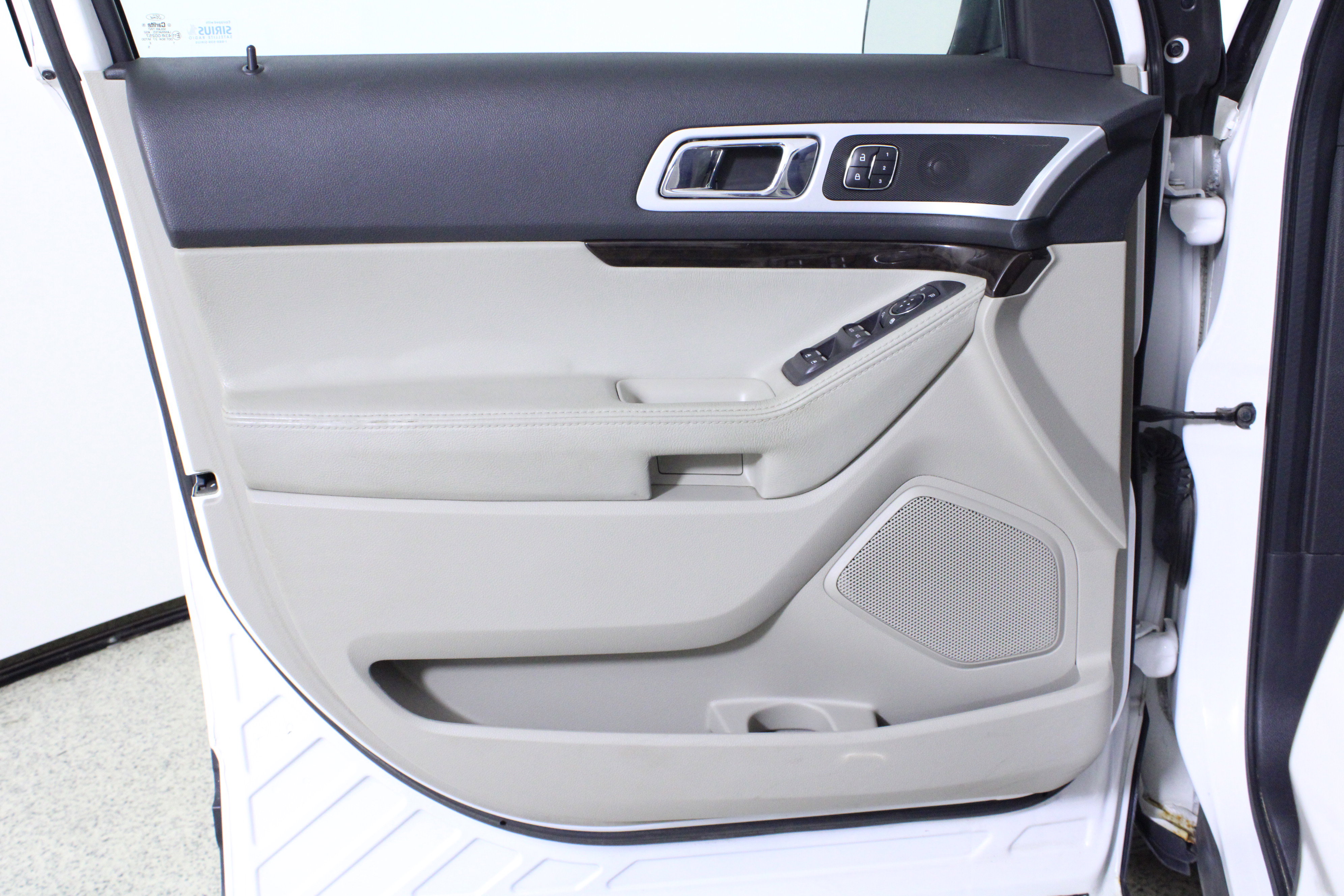 Used 2011 Ford Explorer Limited w/ 302A Rapid Spec Order Code image 21