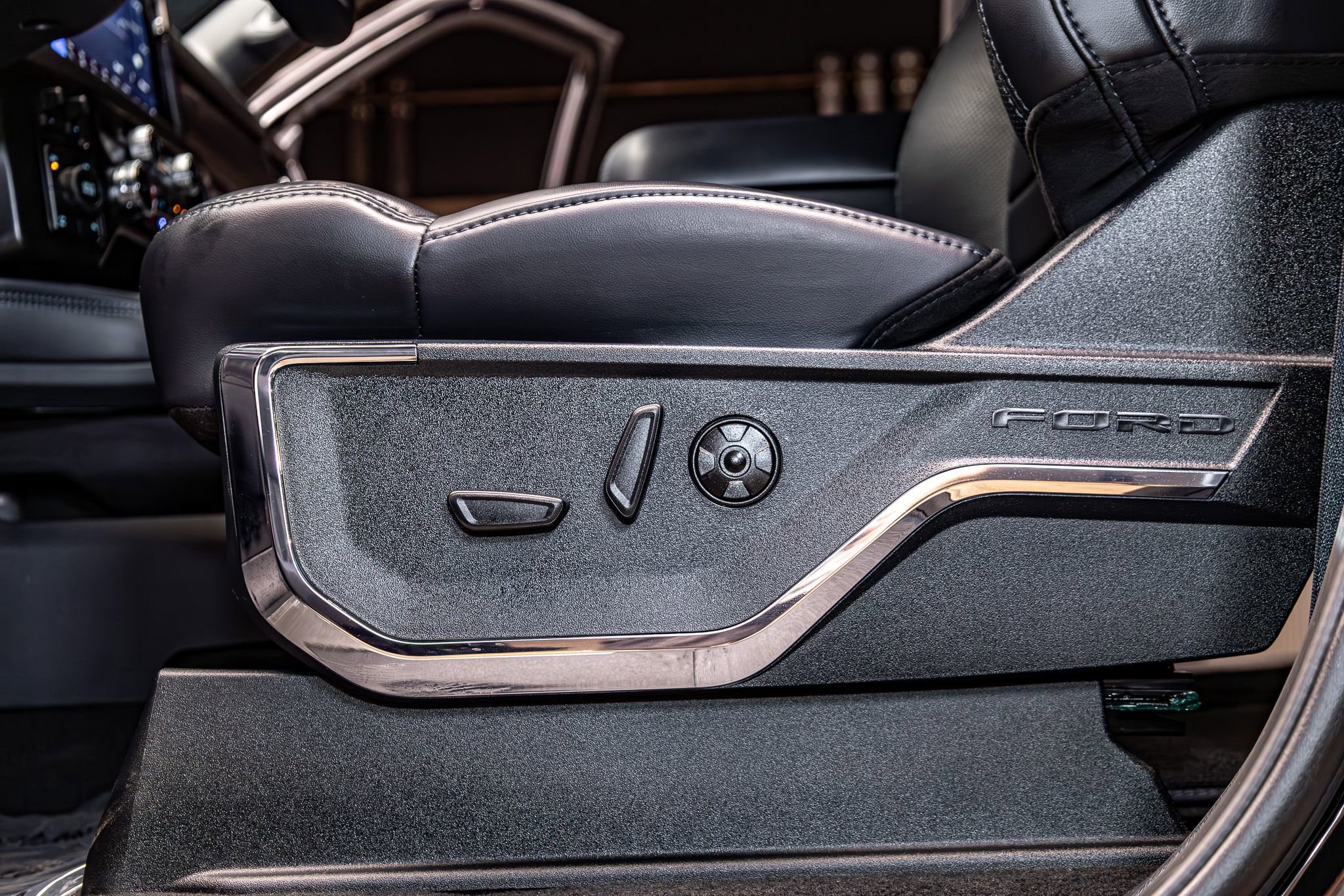 Used 2026 Ford F250 Platinum image 23