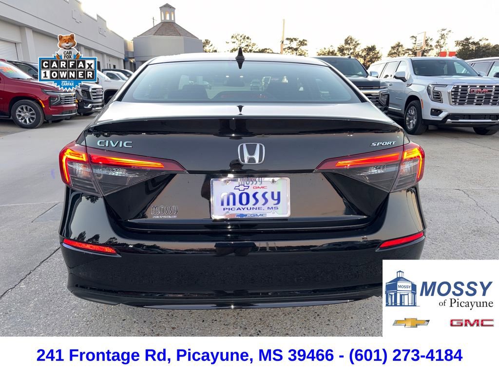 Used 2025 Honda Civic Sport image 4
