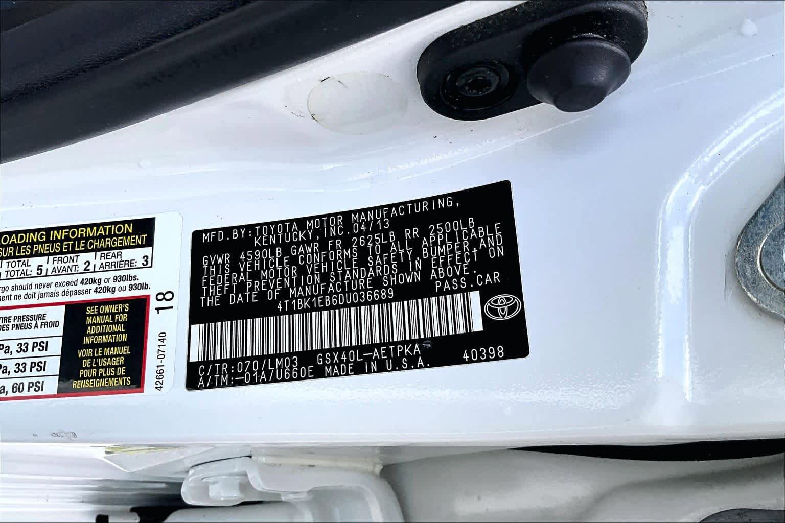 Used 2013 Toyota Avalon Limited w/ Technology Pkg FWD image 37
