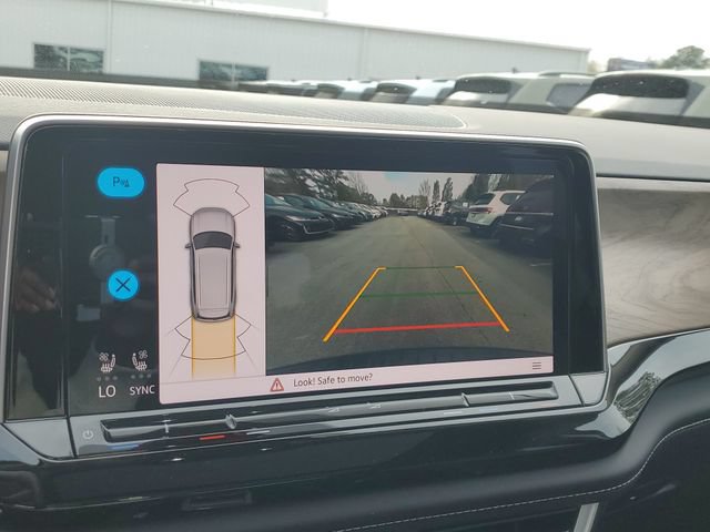 New 2026 Volkswagen Atlas SE FWD image 23