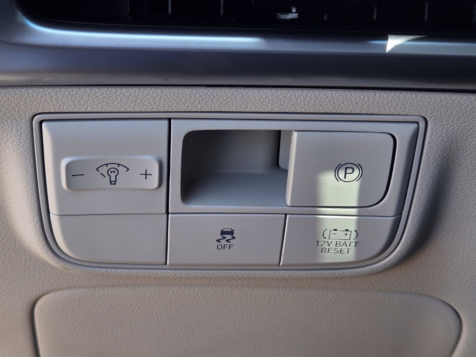 New 2026 Hyundai Tucson Blue SE FWD image 15