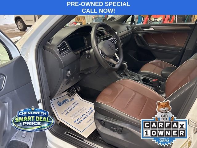 Used 2022 Volkswagen Tiguan SEL R-Line AWD/4WD image 5