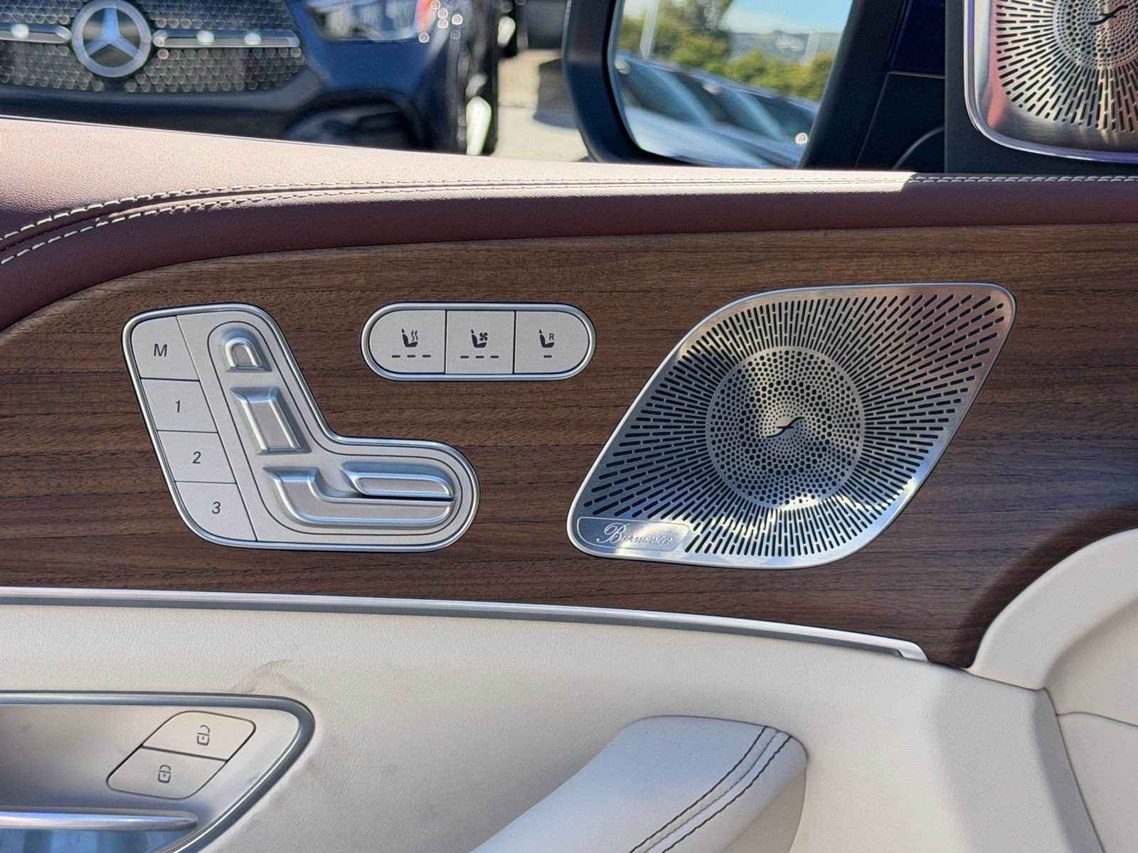 New 2026 Mercedes-Benz Maybach GLS 600 4MATIC image 17