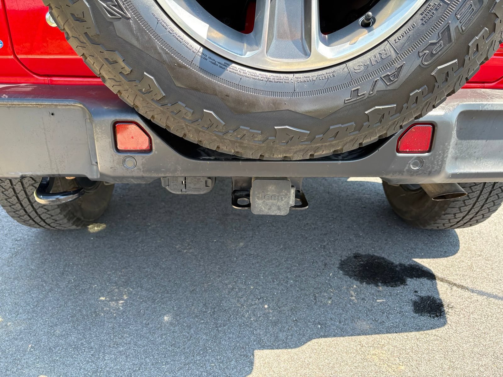 Used 2019 Jeep Wrangler Unlimited Sahara AWD/4WD image 13
