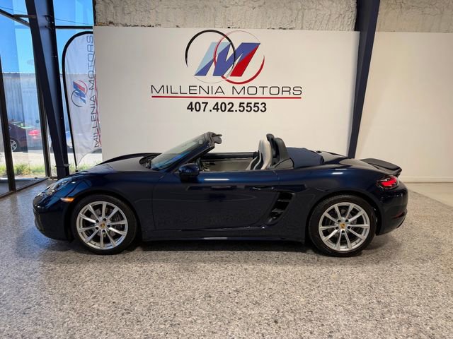 Used 2018 Porsche 718 Boxster RWD image 17