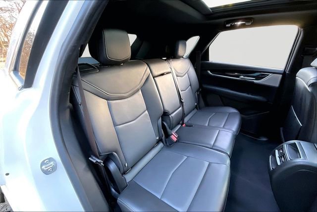 Used 2025 Cadillac XT5 Premium Luxury image 17