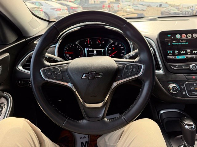 Used 2018 Chevrolet Malibu LT w/ Redline Edition FWD image 22