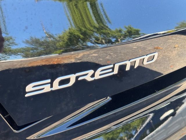 Certified 2023 Kia Sorento S w/ Panoramic Sunroof Package image 4