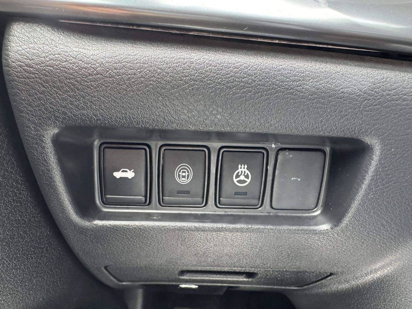 Used 2023 Nissan Maxima SR w/ Sport Mat Group FWD image 24