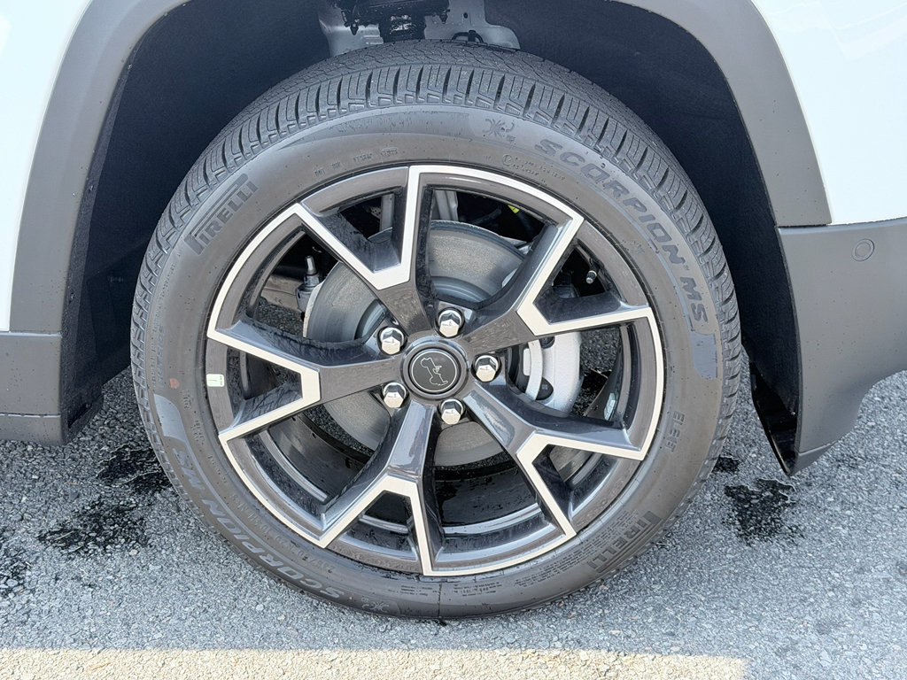 New 2026 Jeep Cherokee Overland AWD/4WD image 35