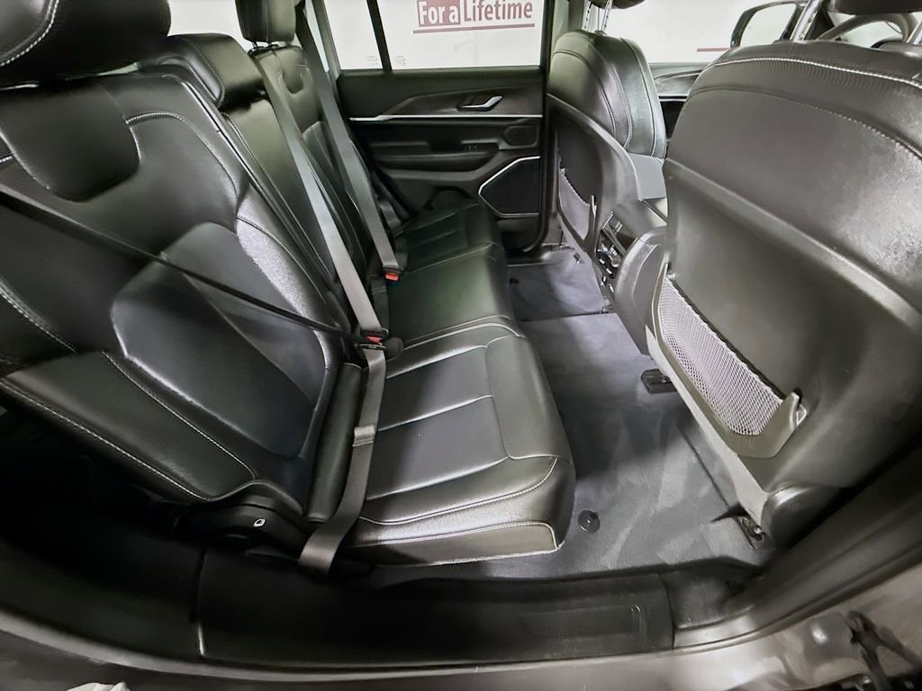 Used 2022 Jeep Grand Cherokee Limited 4xe image 31