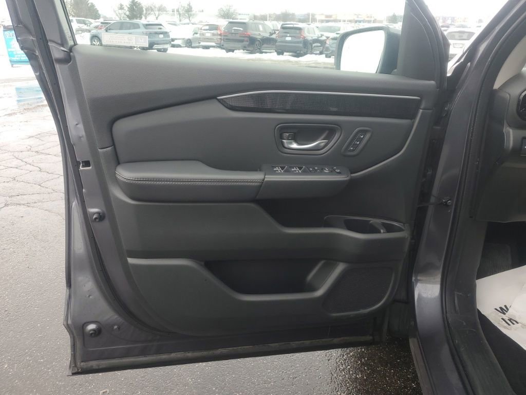 Certified 2024 Honda Pilot Elite image 23