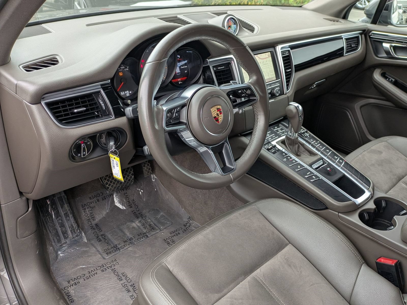 Used 2015 Porsche Macan S AWD/4WD image 14