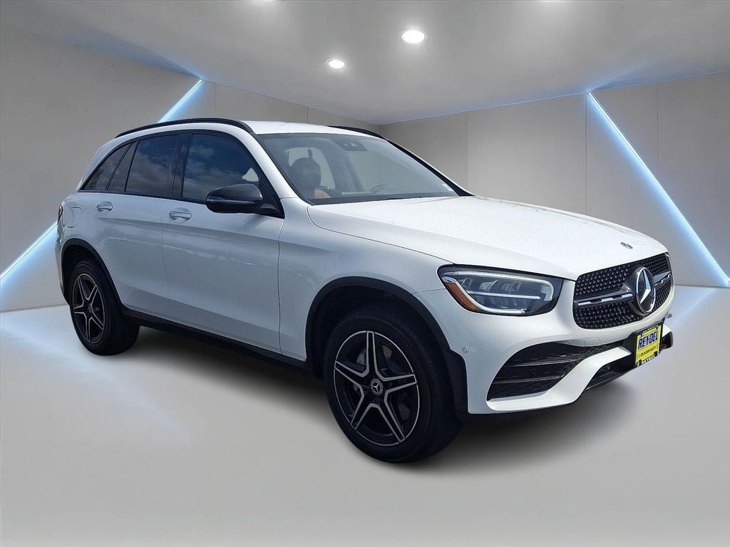 Used 2022 Mercedes-Benz GLC 300 4MATIC image 3