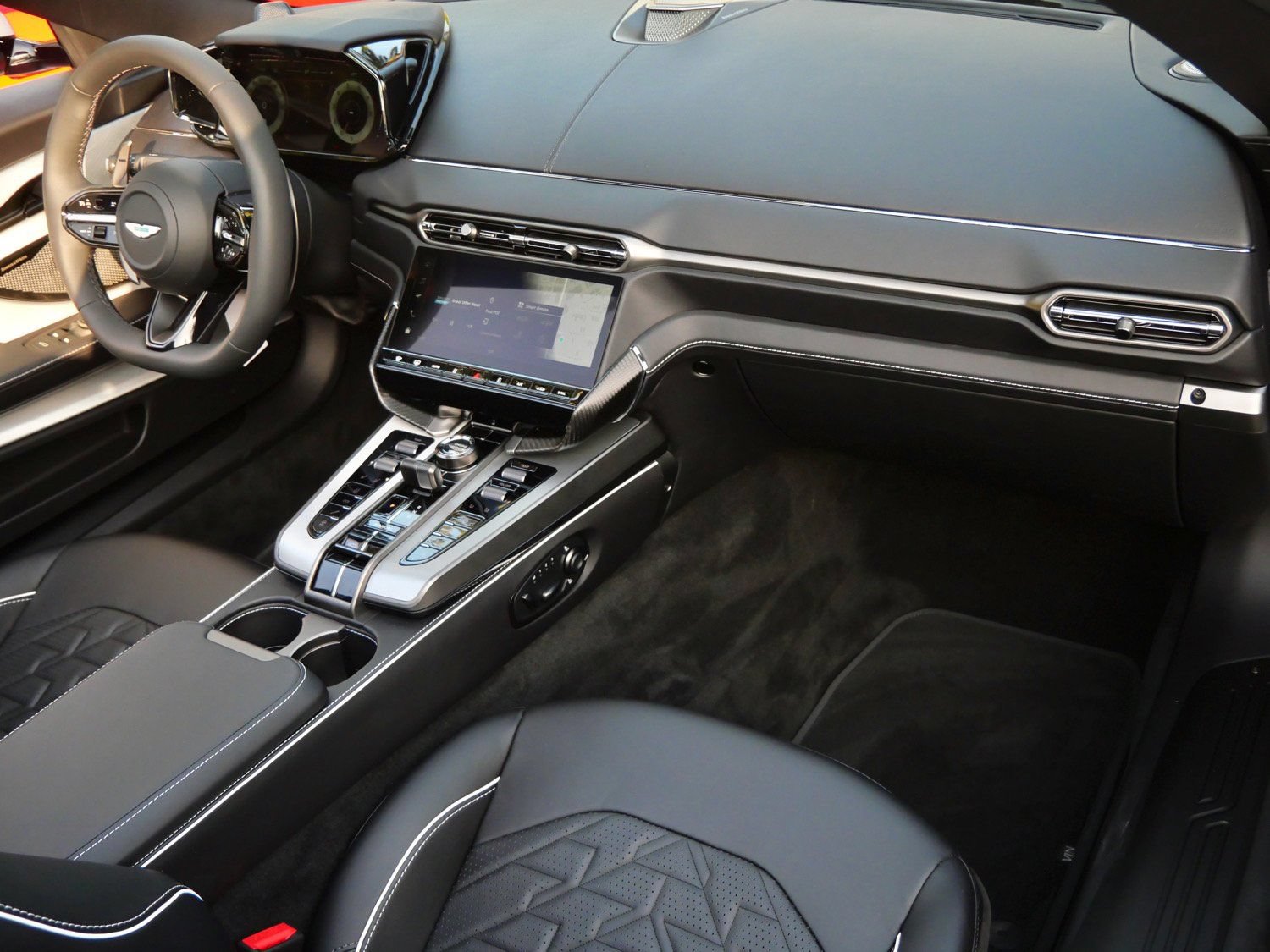 New 2026 Aston Martin Vanquish Convertible RWD image 10