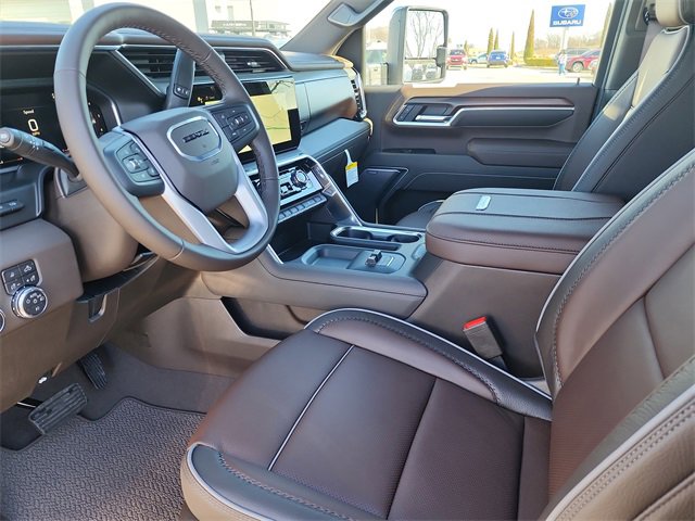 New 2026 GMC Sierra 3500 Denali w/ Denali Reserve Package image 16