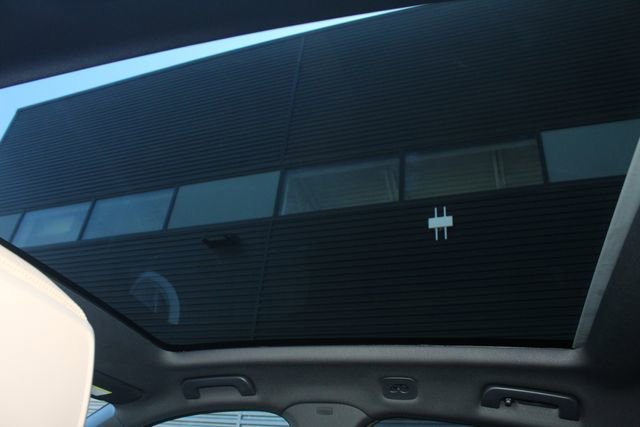 Certified 2025 Porsche Cayenne Coupe image 26