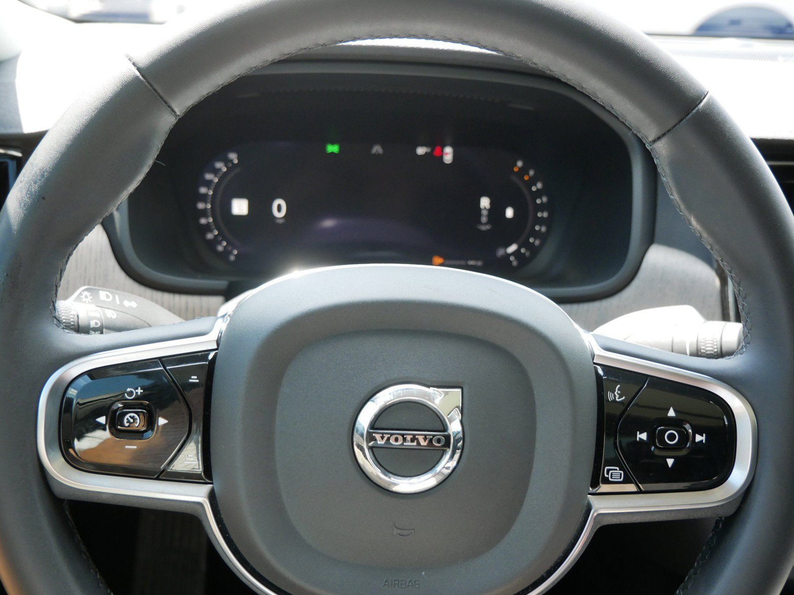 Certified 2023 Volvo S90 B6 Plus w/ Protection Package Premier AWD/4WD image 25