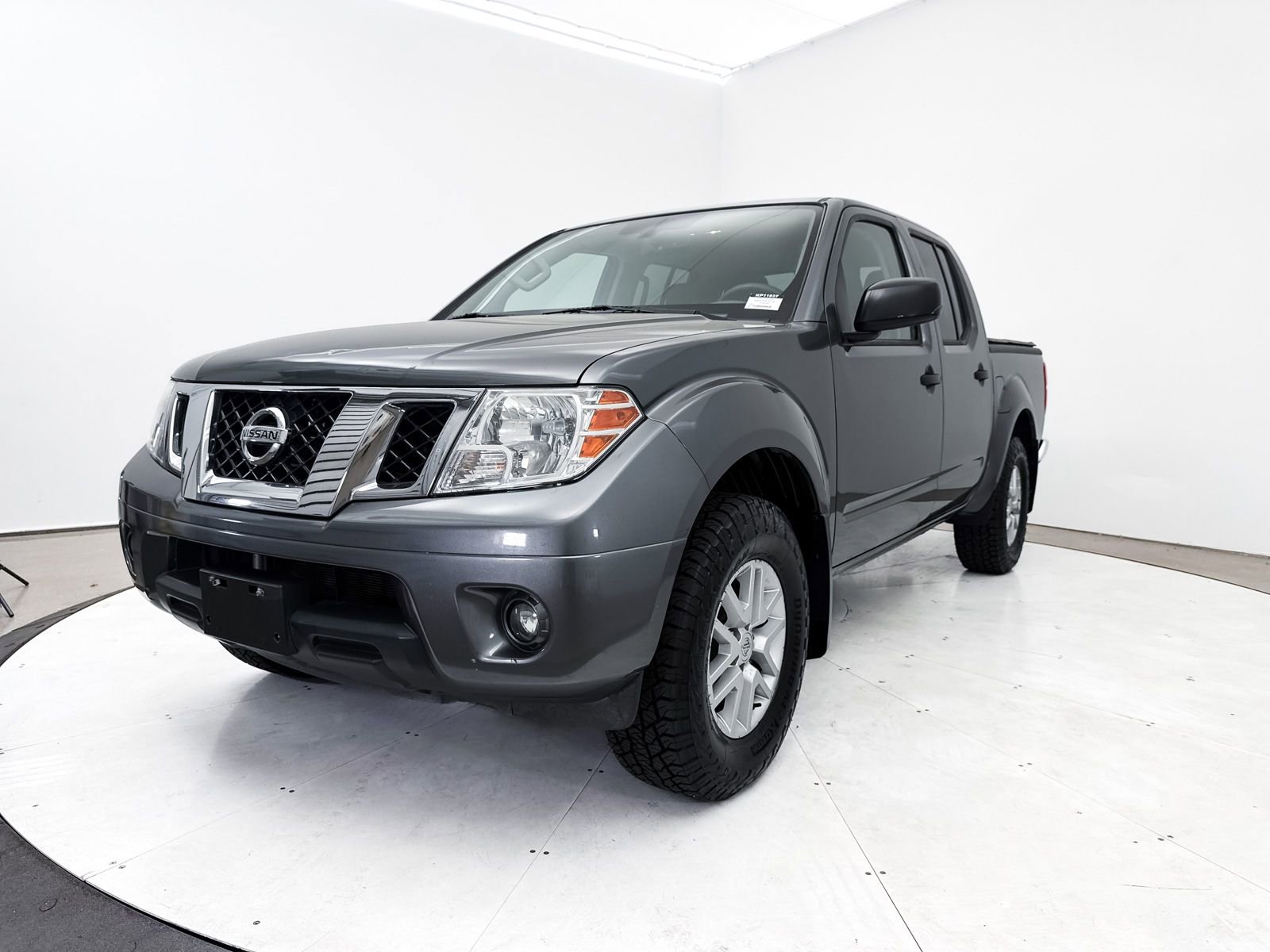 Used 2020 Nissan Frontier SV AWD/4WD image 11