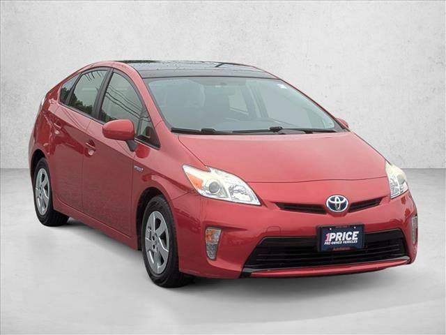 Used 2015 Toyota Prius Three w/ Solar Roof Package FWD image 3