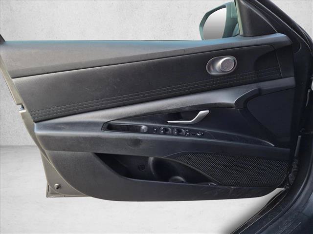 Used 2024 Hyundai Elantra SEL FWD image 13