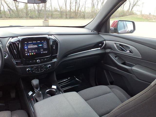 Used 2023 Chevrolet Traverse LT image 5