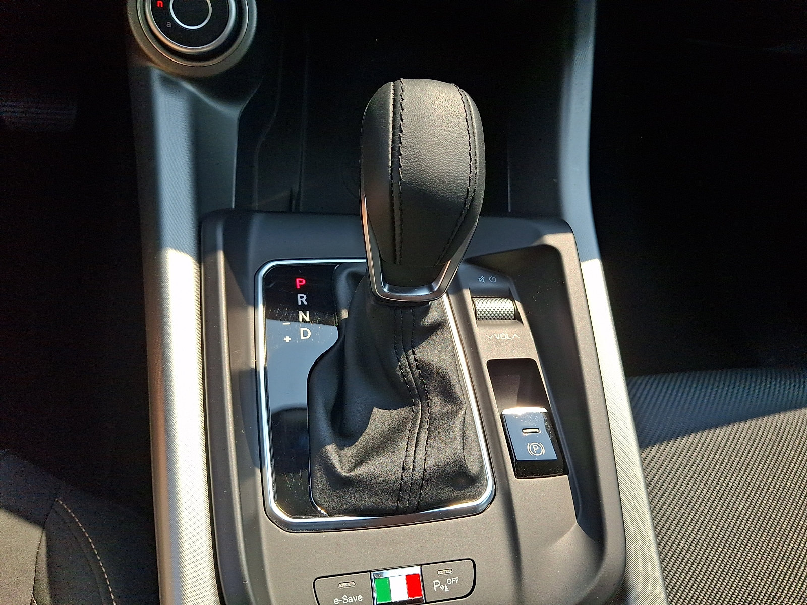 Used 2024 Alfa Romeo Tonale Ti w/ Active Assist Package AWD/4WD image 17