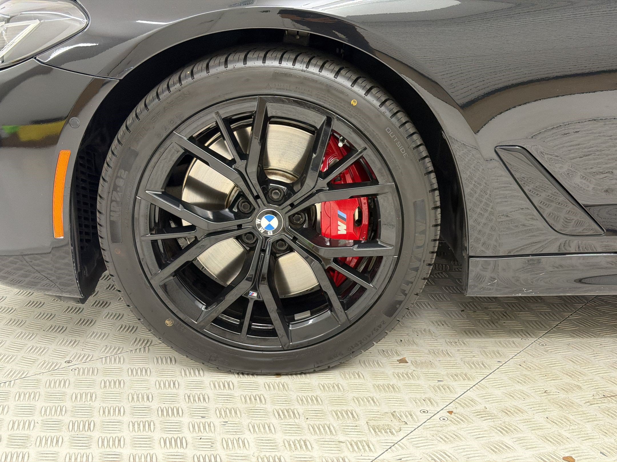 Used 2023 BMW 540i w/ M Sport Package RWD image 13