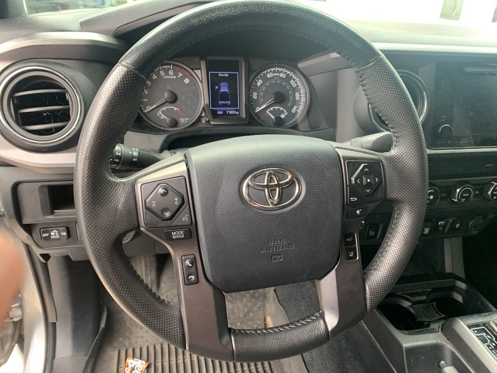 Used 2019 Toyota Tacoma TRD Sport w/ Technology Package image 8