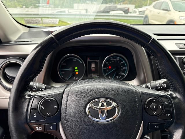 Used 2018 Toyota RAV4 XLE w/ Convenience Package AWD/4WD image 22