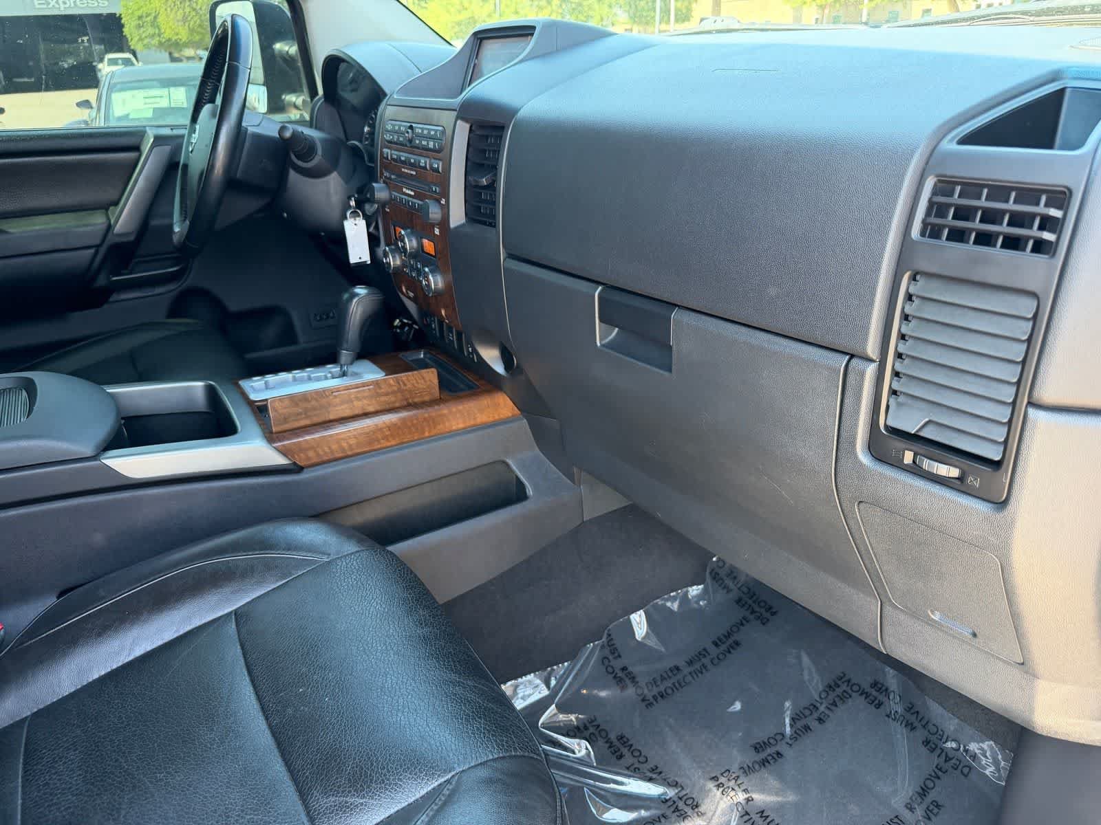 Used 2008 Nissan Titan 2WD Crew Cab image 10