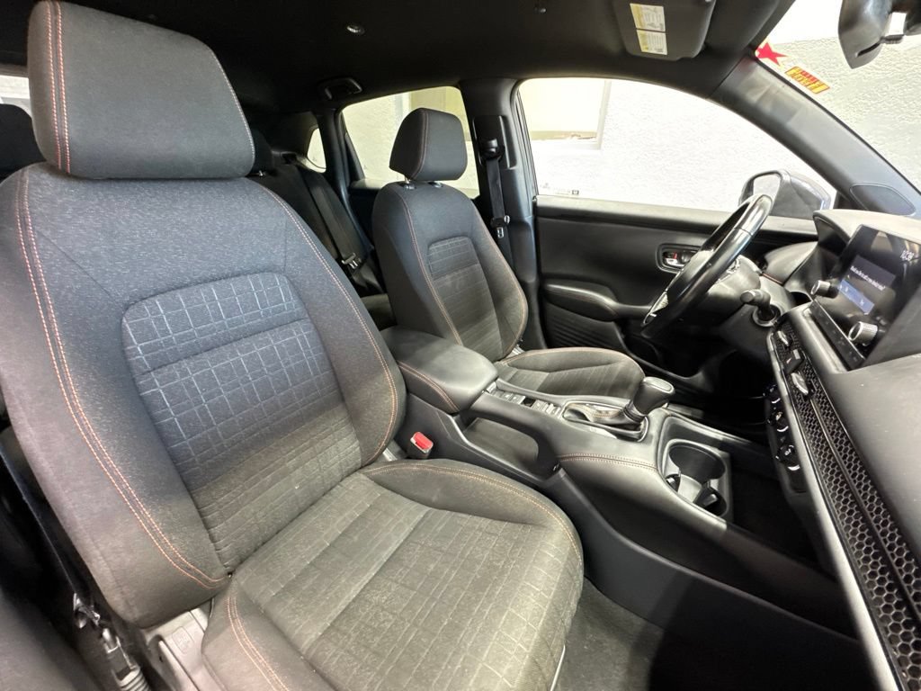 Used 2025 Honda HR-V Sport image 25