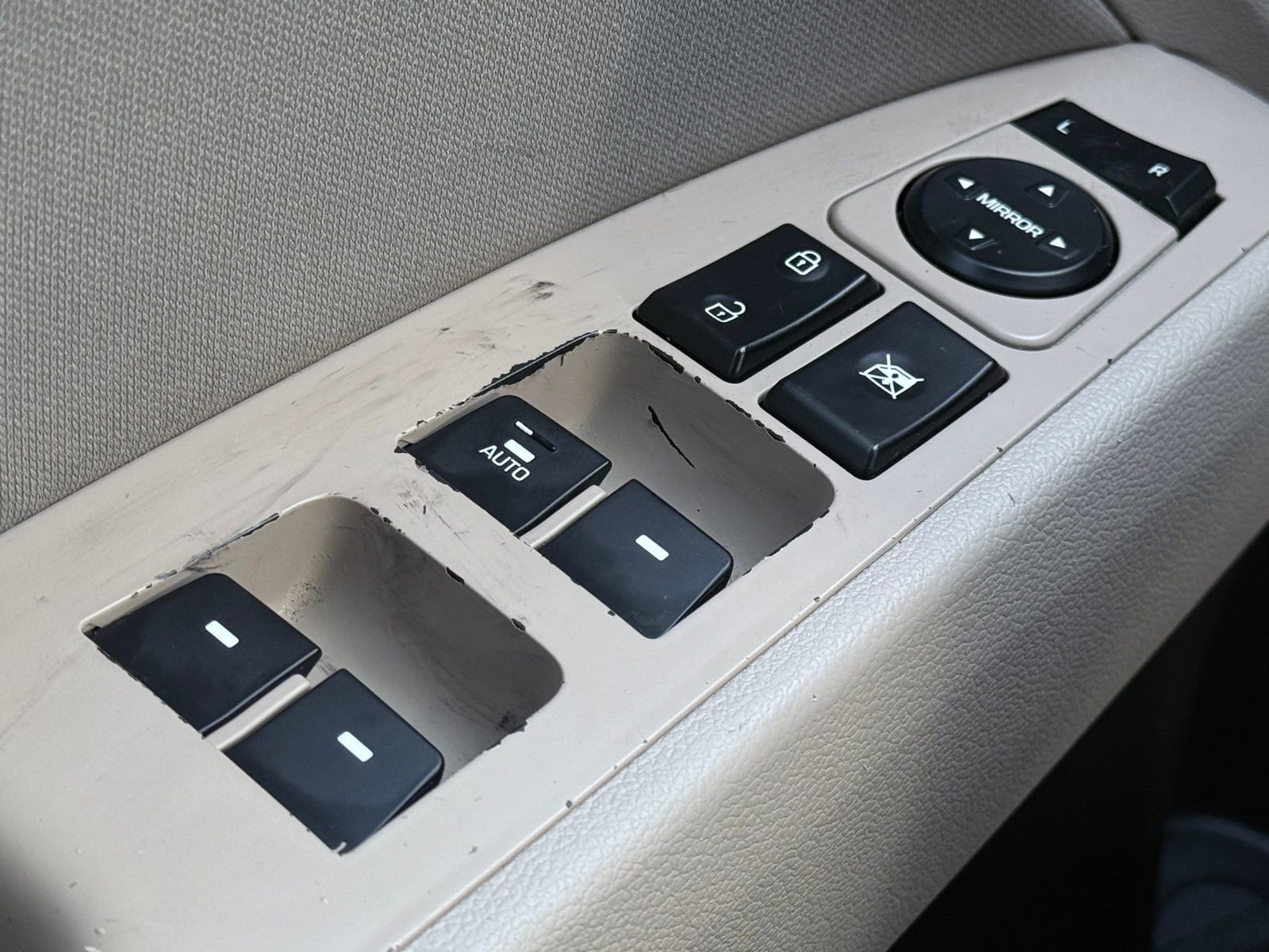 Used 2020 Hyundai Elantra Value Edition w/ Cargo Package (C1) image 32