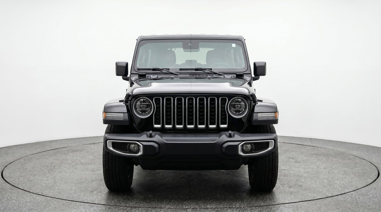 Used 2025 Jeep Wrangler Sahara image 2