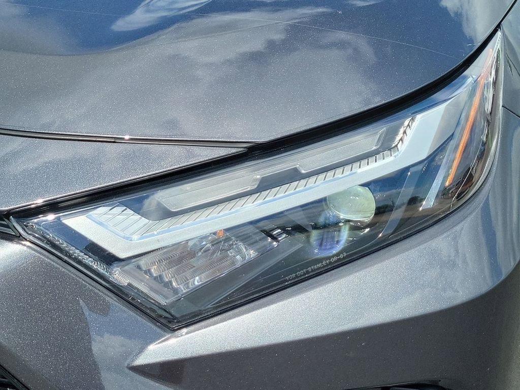 Used 2023 Toyota RAV4 LE image 10