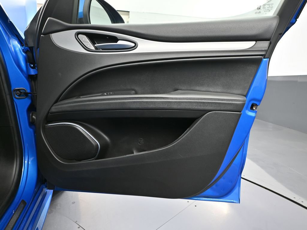 Used 2020 Alfa Romeo Stelvio Ti Sport w/ Quick Order Package 22S Sport image 47