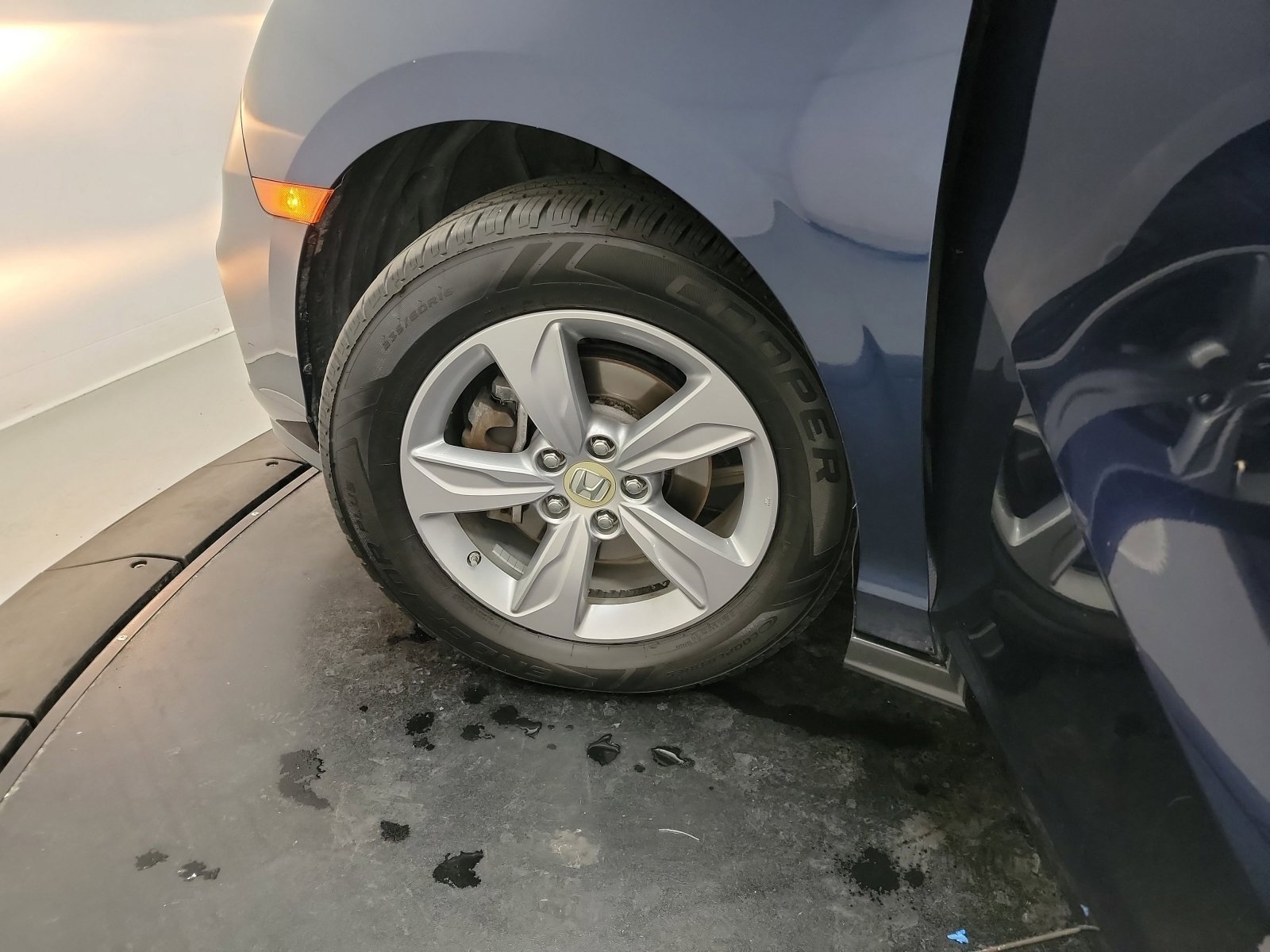 Used 2018 Honda Odyssey EX-L image 30