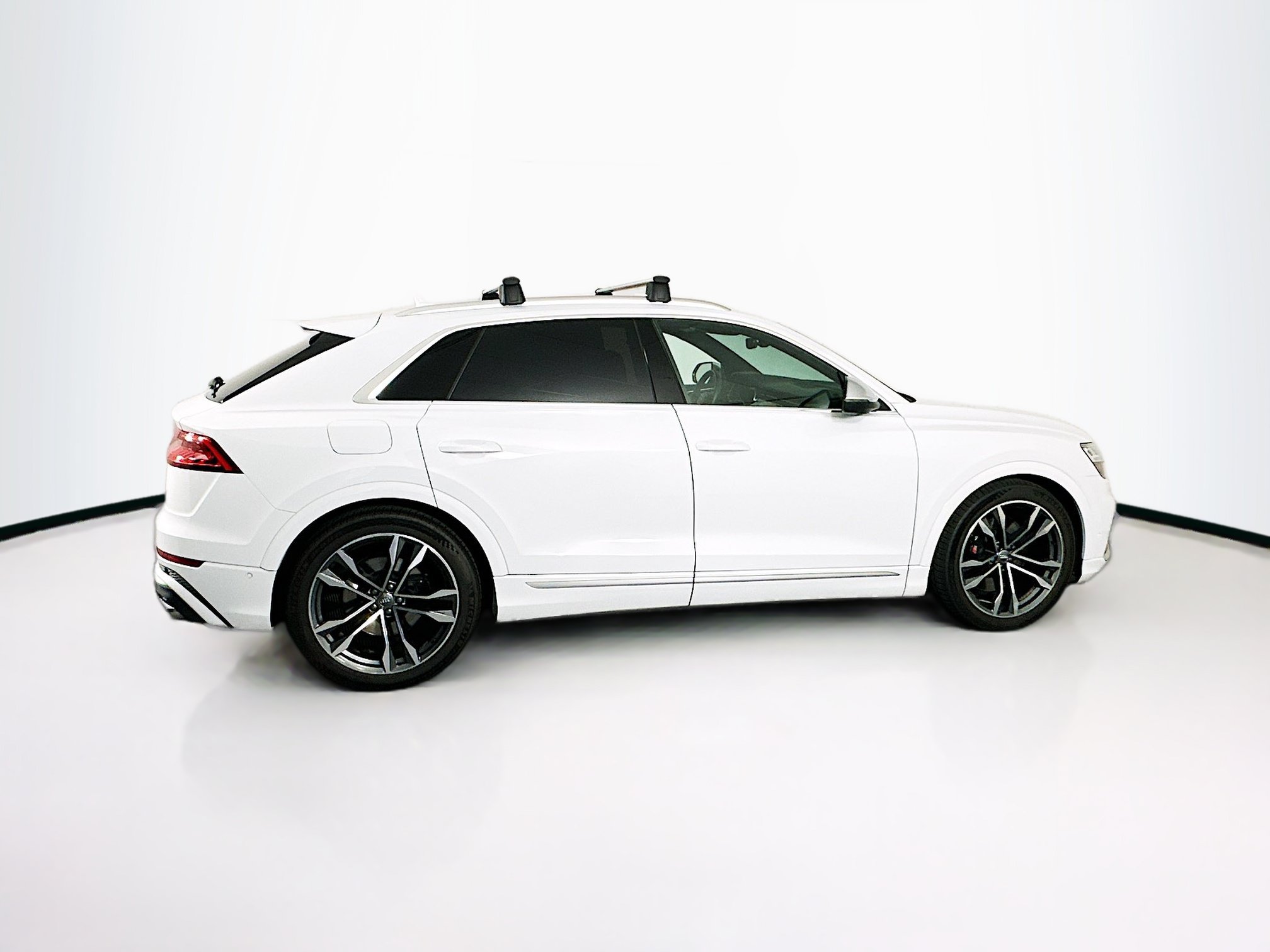 Used 2021 Audi SQ8 Premium Plus w/ Driver Assistance Package AWD/4WD image 10