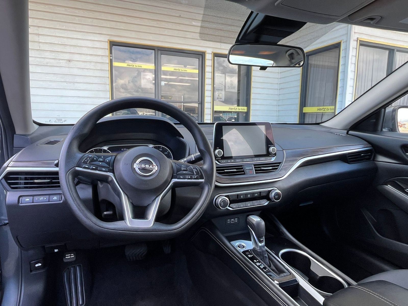 Used 2023 Nissan Altima 2.5 SV FWD image 33