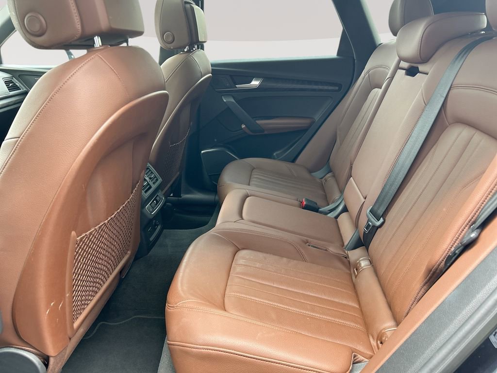 Used 2020 Audi Q5 2.0T Premium Plus w/ Premium Plus Package AWD/4WD image 29