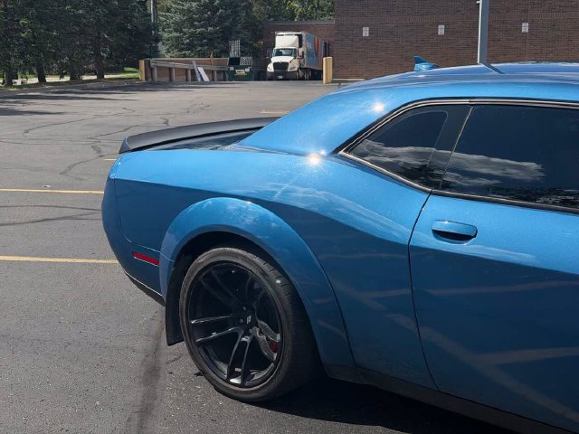 Used 2022 Dodge Challenger R/T Scat Pack RWD image 4